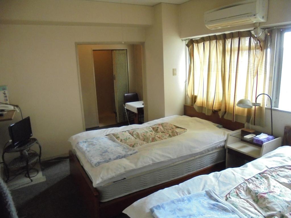 Yoshino Ryokan Osaka Exterior photo